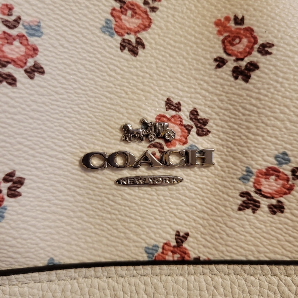 **** SALE****Coach Taylor Floral Print Tote 27165 Chalk White/Multi - Picture 7 of 16